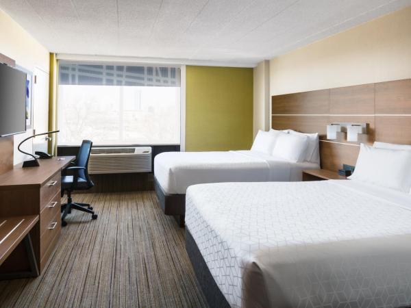 Holiday Inn Express Boston, an IHG Hotel : photo 8 de la chambre chambre standard avec 2 lits queen-size