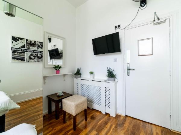 Book A Bed Hostels : photo 3 de la chambre chambre simple avec salle de bains commune