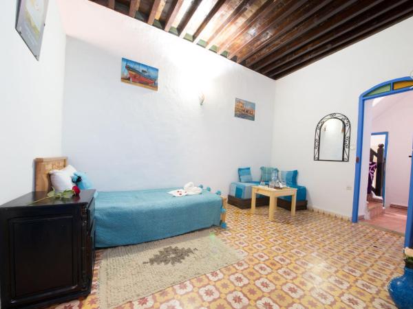 Riad AYLAL : photo 8 de la chambre chambre triple