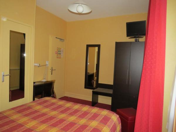 Hôtel de Clèves : photo 4 de la chambre chambre double avec baignoire