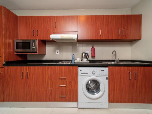 Star Metro Deira Hotel Apartments : photo 3 de la chambre studio king de luxe