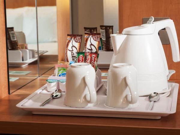 Holiday Inn Cardiff City, an IHG Hotel : photo 1 de la chambre chambre double standard - non-fumeurs