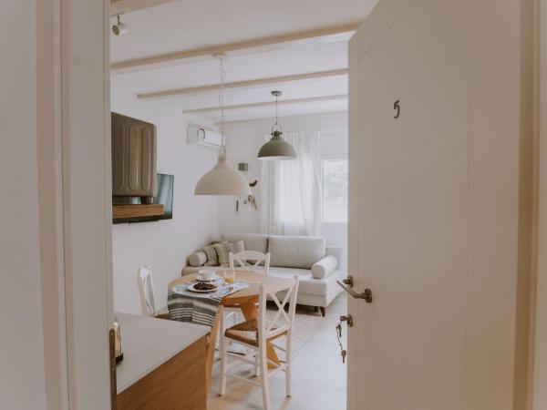 ERIEL Boutique Apartments : photo 2 de la chambre appartement - rez-de-chaussée