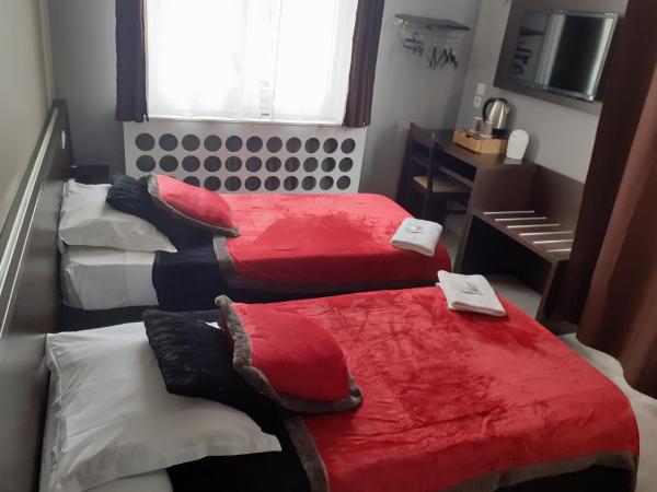 Citadel Hôtel : photo 9 de la chambre chambre lits jumeaux