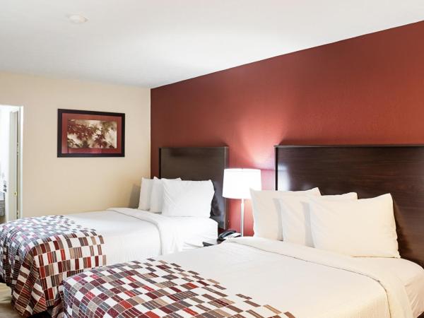 Red Roof Inn Indianapolis East : photo 2 de la chambre chambre double deluxe avec 2 lits doubles - non-fumeurs