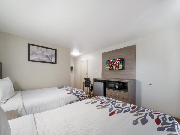 Red Roof Inn San Antonio E - Frost Bank Center : photo 3 de la chambre chambre double deluxe avec 2 lits doubles - non-fumeurs