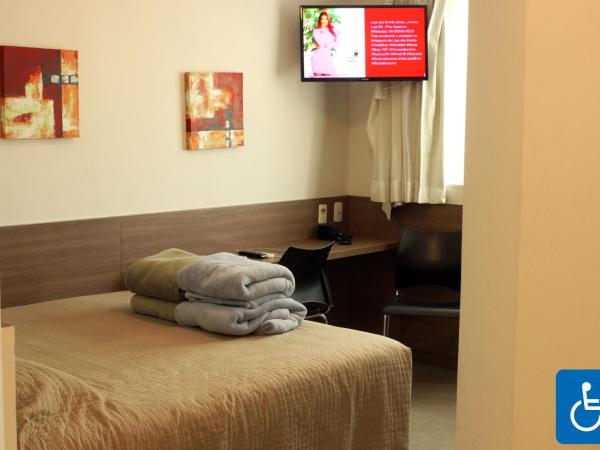 Total Hotel : photo 1 de la chambre double bed room - disability access