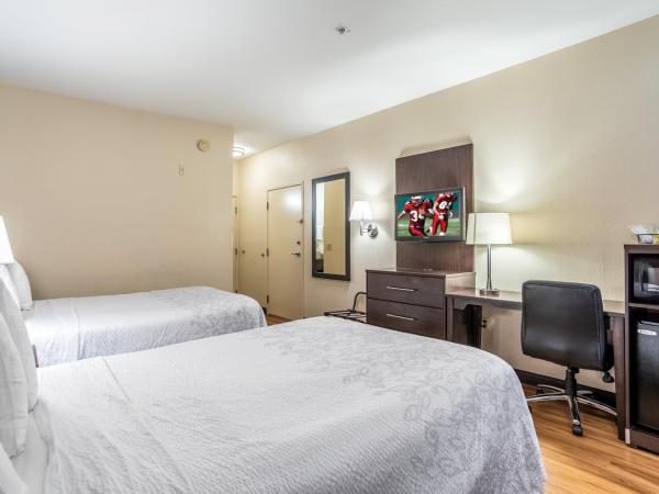 Red Roof Inn PLUS+ San Antonio Downtown - Riverwalk : photo 3 de la chambre chambre deluxe avec 2 lits doubles - non-fumeurs