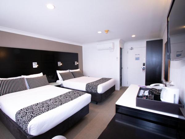 Mercure Wellington Abel Tasman Hotel : photo 3 de la chambre chambre supérieure avec 2 lits doubles et climatisation