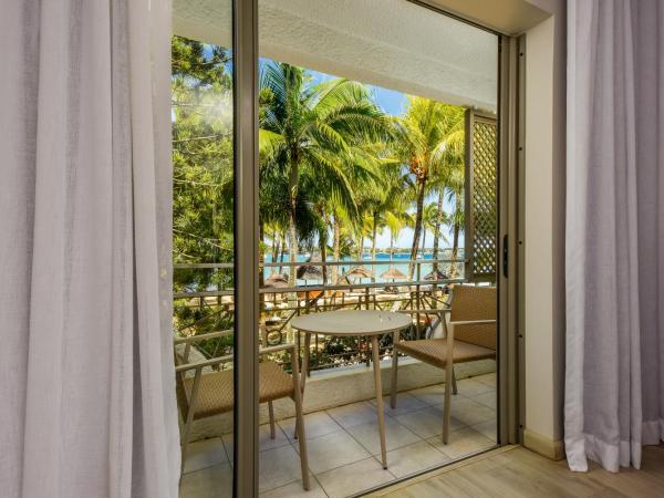 Mauricia Beachcomber Resort & Spa : photo 2 de la chambre chambre standard côté plage