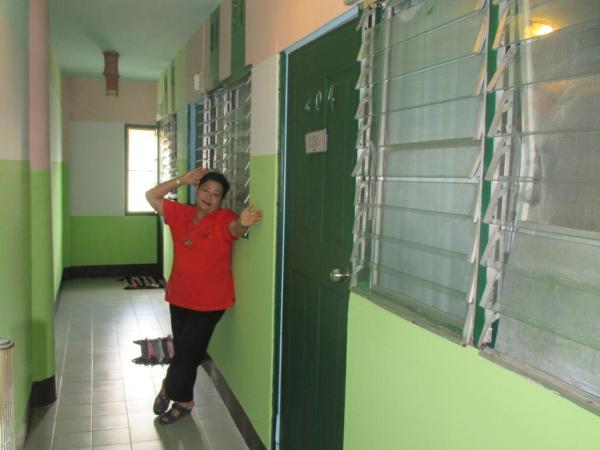 Jay Guesthouse and Restaurant (adult only) : photo 3 de la chambre chambre lit queen-size avec salle de bains commune 