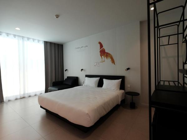 CHERN Bangkok : photo 2 de la chambre chambre double deluxe avec balcon