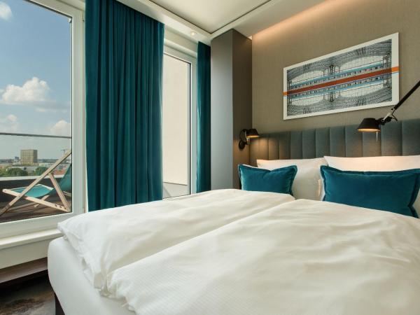 Motel One Berlin-Hauptbahnhof : photo 2 de la chambre chambre double