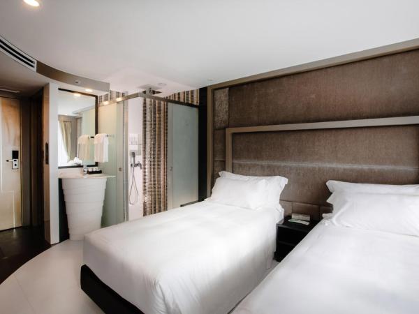 Centara Azure Hotel Pattaya : photo 2 de la chambre chambre lits jumeaux deluxe
