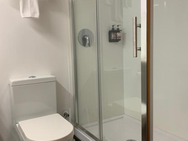 Alpers Lodge & Conference Centre : photo 5 de la chambre chambre lits jumeaux deluxe