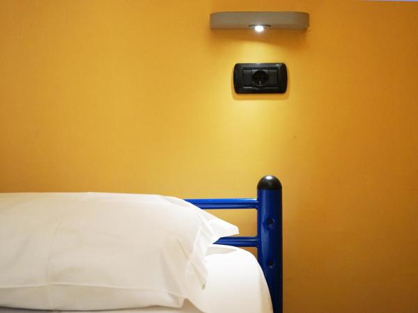 Hi! Ostello Milano : photo 2 de la chambre chambre double ou lits jumeaux