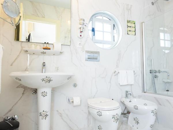 Castelo Santa Catarina : photo 6 de la chambre chambre double - château