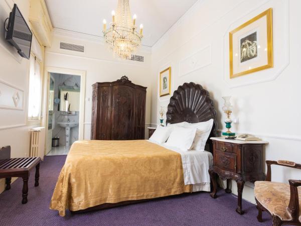 Castelo Santa Catarina : photo 2 de la chambre chambre double - château