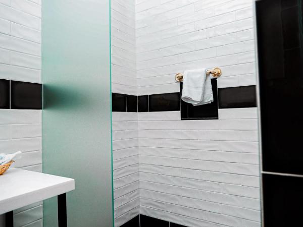 H by H Hospitality : photo 3 de la chambre chambre lit king-size deluxe