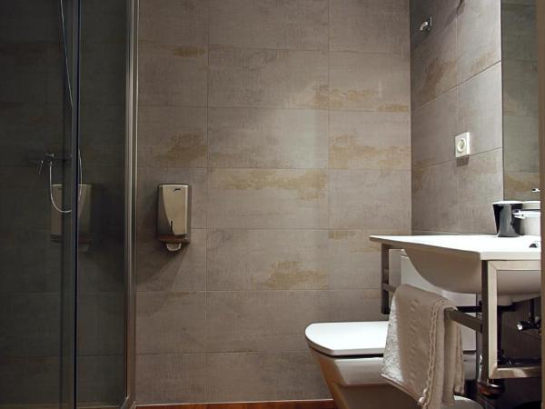 Pensión Iturriza : photo 8 de la chambre chambre double avec balcon