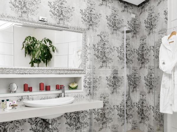 Residenza d'Epoca Palazzo Borghesi : photo 5 de la chambre suite junior avec baignoire