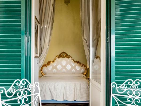 Residenza d'Epoca Palazzo Borghesi : photo 3 de la chambre suite avec terrasse 