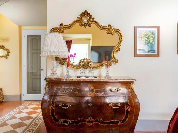 Residenza d'Epoca Palazzo Borghesi : photo 5 de la chambre suite junior