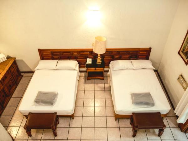 Hotel Colonial : photo 2 de la chambre chambre double