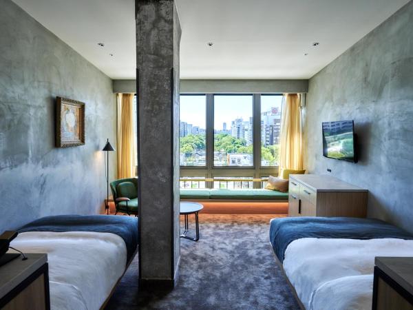 The Tower Hotel Nagoya : photo 2 de la chambre twin room with park view with bathtub