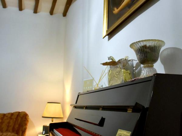 Santa Cecilia Perugia - Rooms&Suite : photo 3 de la chambre chambre deluxe