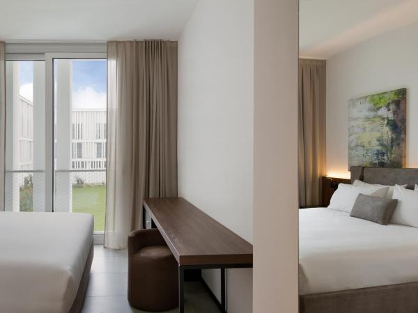 J Hotel : photo 2 de la chambre chambre deluxe