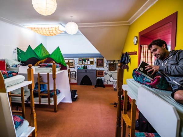 Castle Rock Hostel - Adults Only : photo 1 de la chambre lit dans dortoir mixte de 12 lits