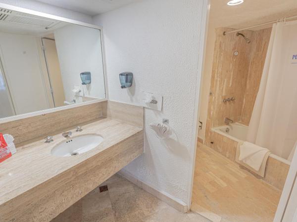 Playa Suites Acapulco : photo 3 de la chambre suite junior (3 adultes)