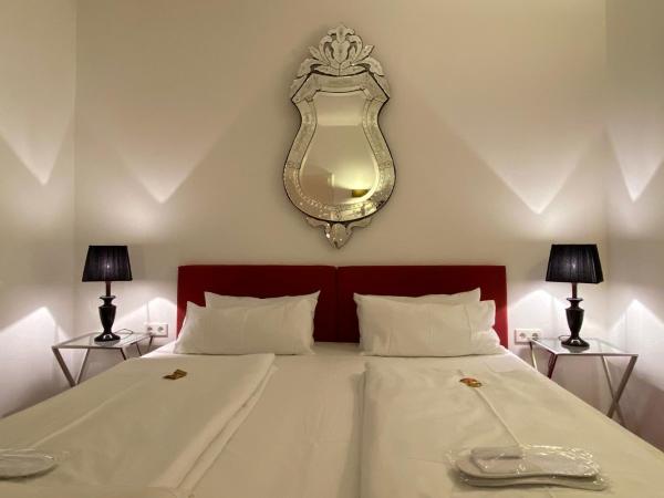 Hotel Deutscher Kaiser : photo 2 de la chambre chambre deluxe double ou lits jumeaux