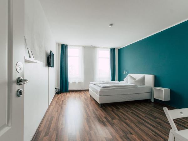 Hentschels Apartments : photo 2 de la chambre chambre double avec salle de bains commune