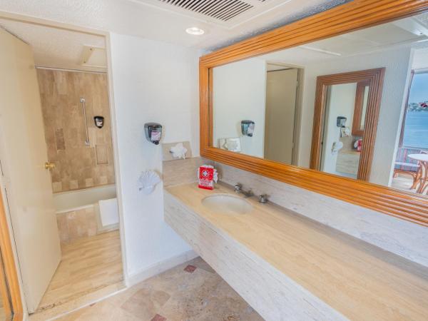 Playa Suites Acapulco : photo 5 de la chambre suite (3 adultes) - vue sur mer