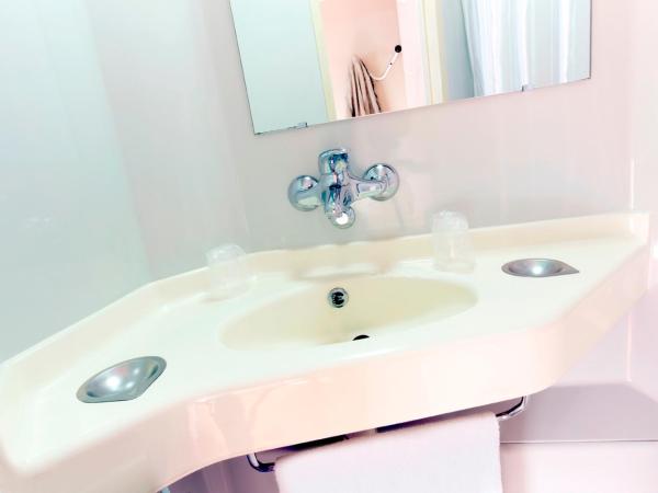 Premiere Classe Beauvais : photo 5 de la chambre chambre triple