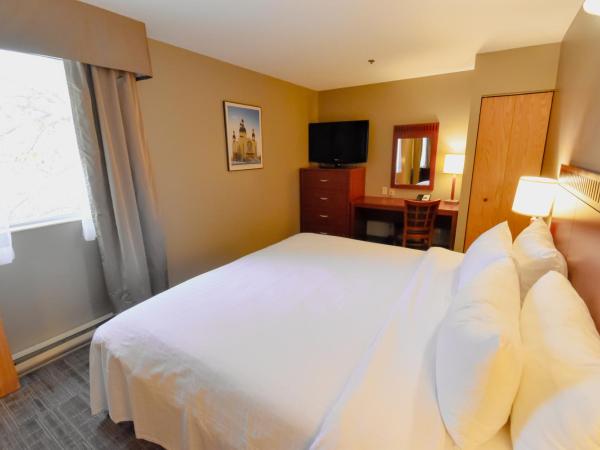 Canad Inns Destination Centre Fort Garry : photo 2 de la chambre suite 2 chambres