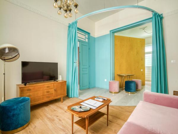 KERAMOS Athens : photo 2 de la chambre appartement - rez-de-chaussée