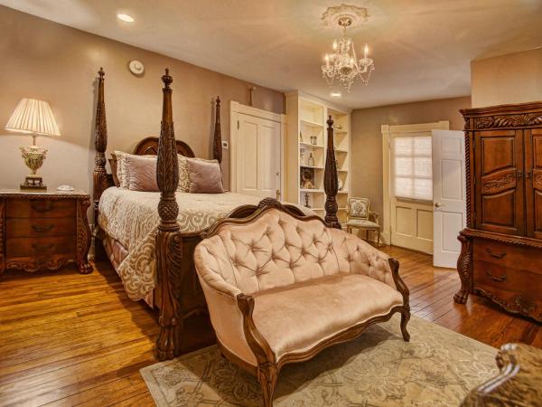 McMillan Inn : photo 2 de la chambre suite lit queen-size deluxe