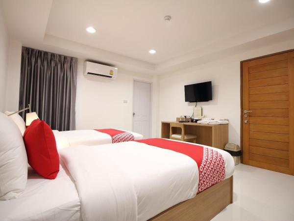 Super OYO 483 Pannee Hotel Khaosan : photo 5 de la chambre chambre lits jumeaux supérieure