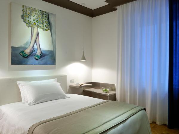 Hotel Principe Di Villafranca : photo 3 de la chambre chambre simple classique avec lit double