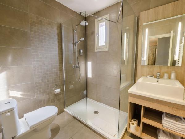 Hôtel l'Aragon : photo 6 de la chambre suite familiale (5 personnes)