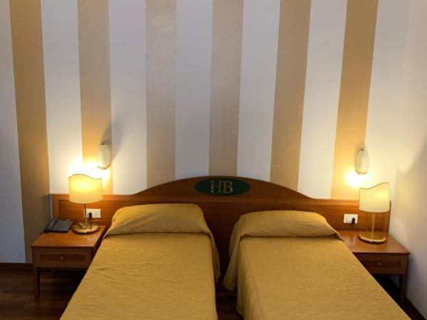 Hotel Bogart 2 : photo 4 de la chambre chambre triple