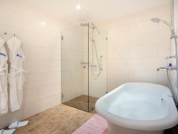 Hämeenkylän Kartano : photo 2 de la chambre chambre familiale supérieure (2 adultes + 2 enfants)