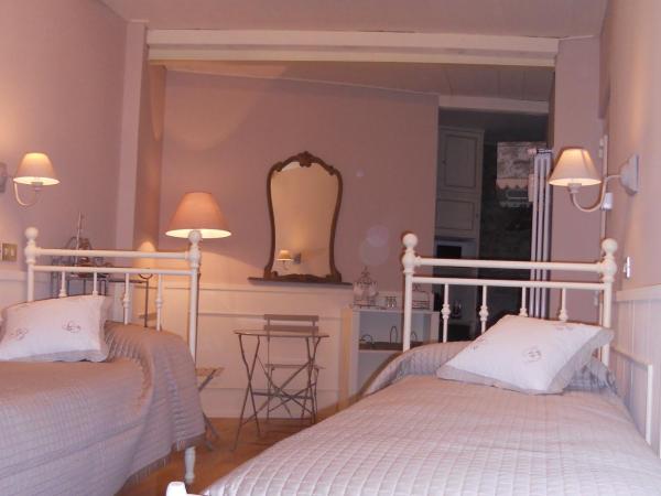 Bed & Breakfast Sant'Erasmo : photo 4 de la chambre chambre lits jumeaux avec jardin privatif