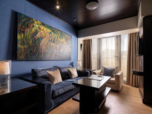 Crowne Plaza Athens City Centre, an IHG Hotel : photo 9 de la chambre suite exécutive - fumeurs