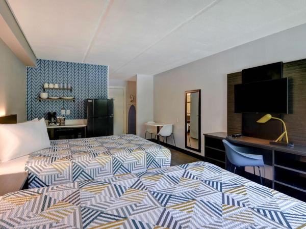 Studio 6-Jacksonville, FL - Baymeadows : photo 5 de la chambre chambre quadruple de luxe - non-fumeurs