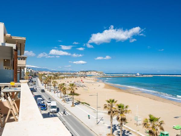 Birais Beach Studios : photo 4 de la chambre suite deluxe avec lit king-size