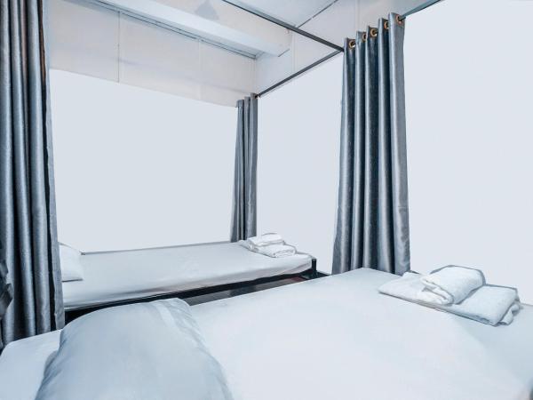 OYO 514 Ali Hostel : photo 3 de la chambre lit simple dans dortoir pour hommes